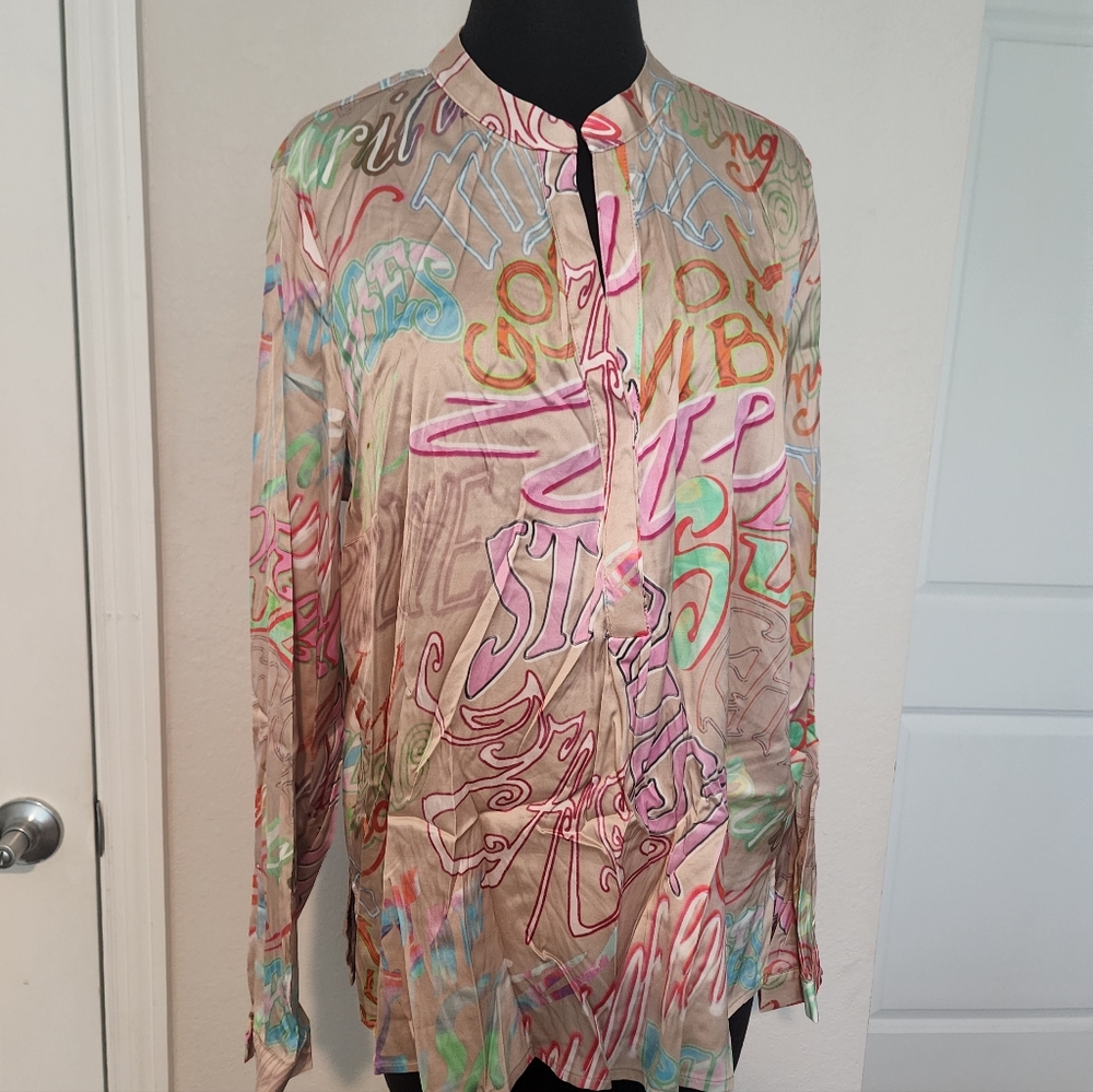 Neutral Multicolor Graphic Collarless Blouse - image 2